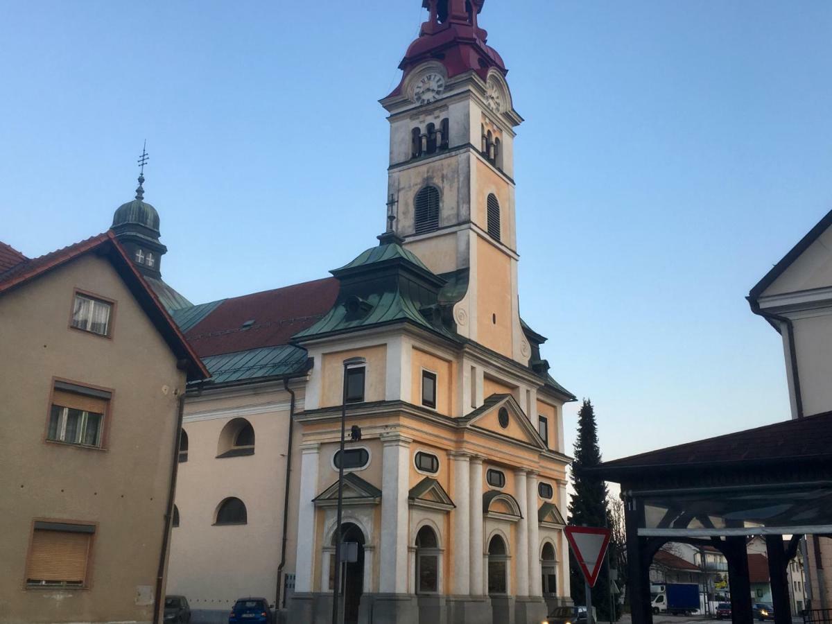 Cozy, Bright And Affordable Single Studio - Free Parking Ljubljana Buitenkant foto
